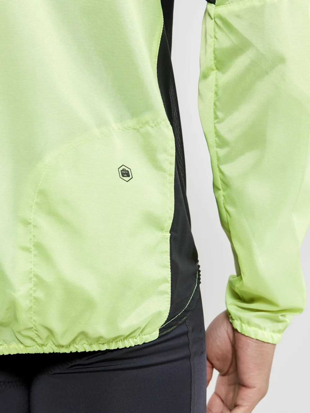 Craft Sportswear Men's Essence Light Wind Cycling Jacket -