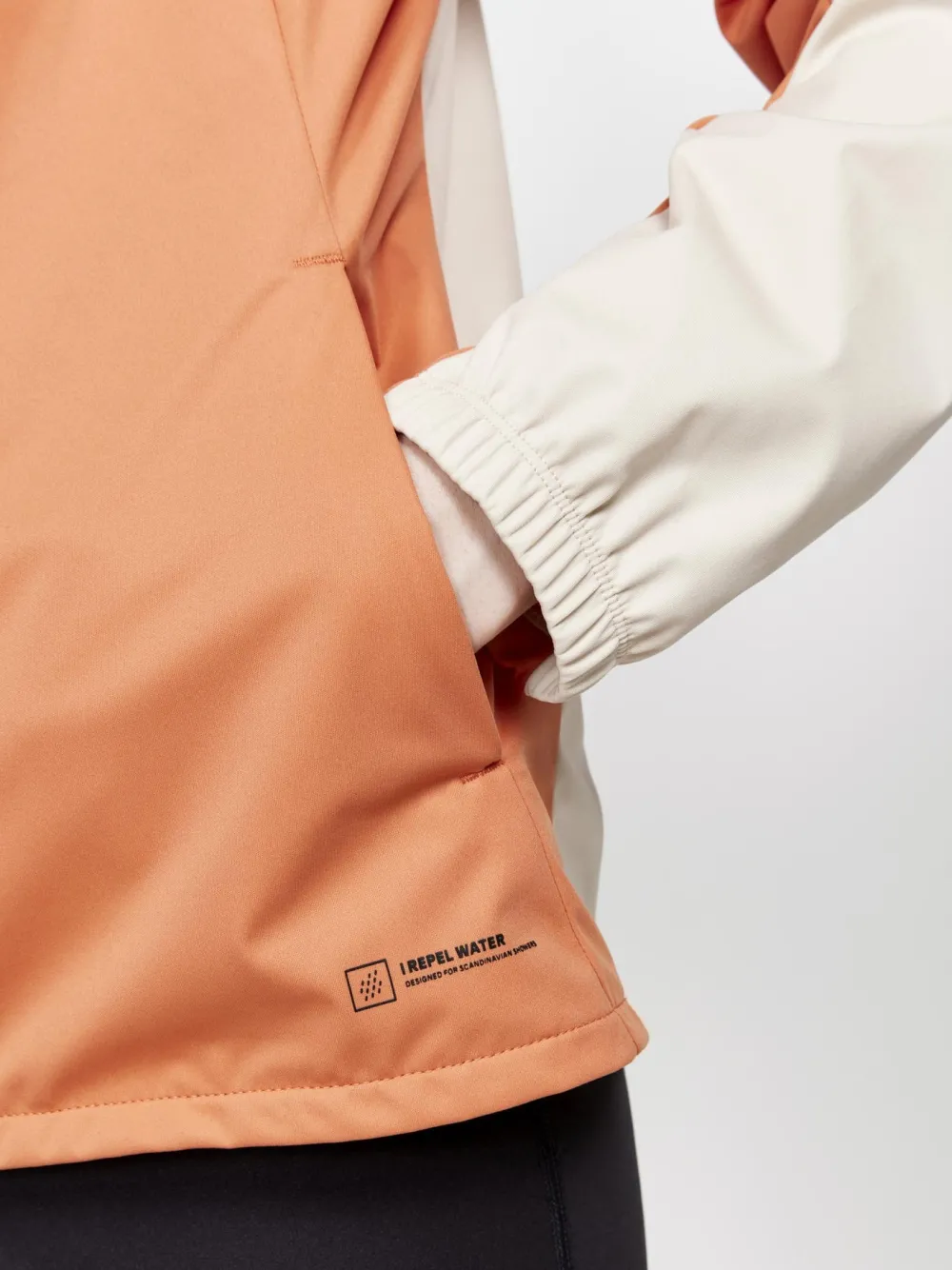 Women Craft Sportswear Women's ADV Essence Hydro Jacket - Rusty Glow/Ecru